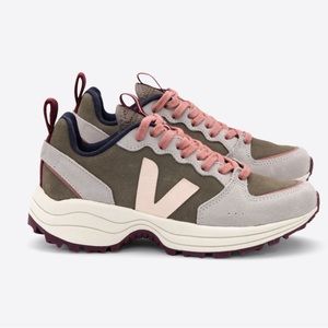 Veja Venturi suede kaki sable oxford grey - near perfect condition!